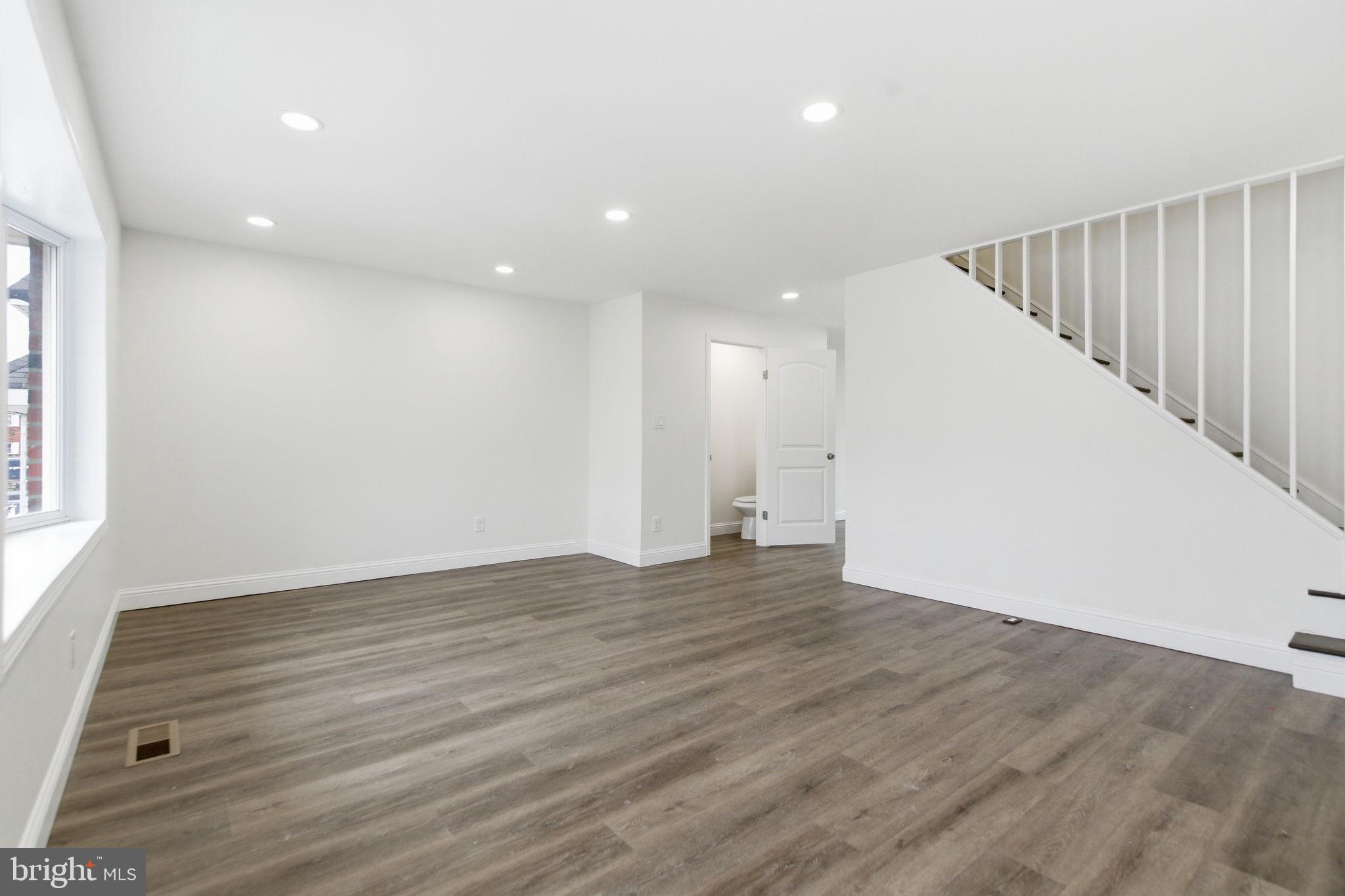 12410 Medford Road Philadelphia, PA 19154 - Photo 5 of 27