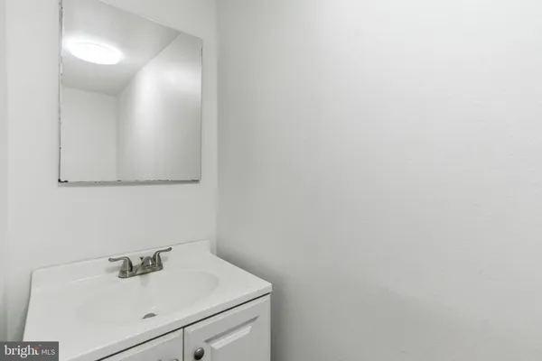 $2,750 | 12410 Medford Road, Philadelphia, PA 19154