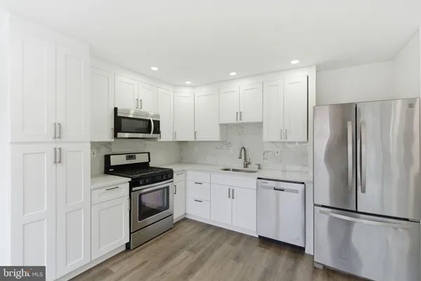 $2,750 | 12410 Medford Road, Philadelphia, PA 19154