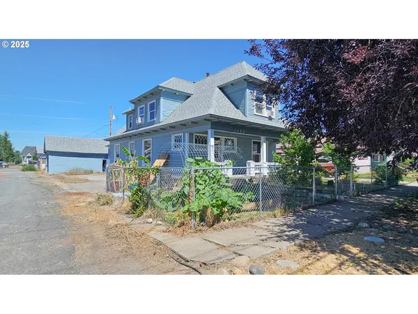 $279,990 | 2438 Auburn Avenue, Baker City, OR 97814
