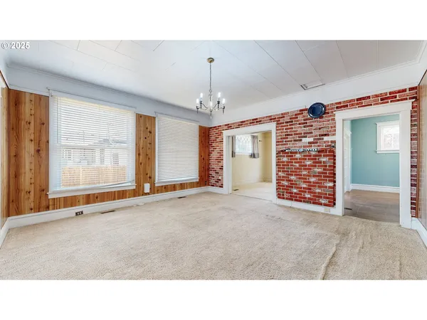 $279,990 | 2438 Auburn Avenue, Baker City, OR 97814