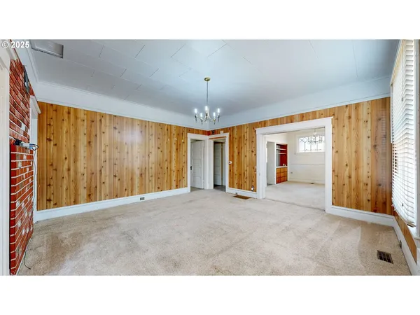 $279,990 | 2438 Auburn Avenue, Baker City, OR 97814