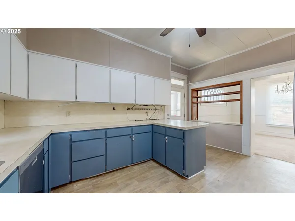$279,990 | 2438 Auburn Avenue, Baker City, OR 97814
