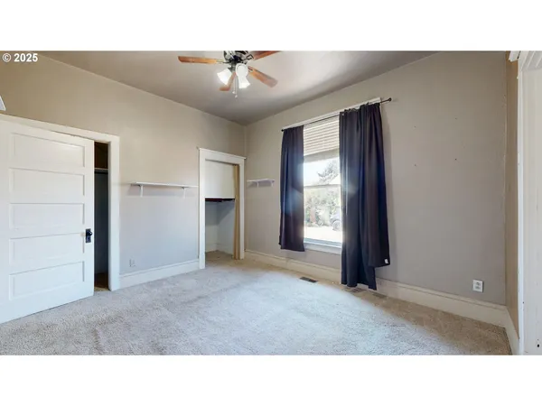 $279,990 | 2438 Auburn Avenue, Baker City, OR 97814