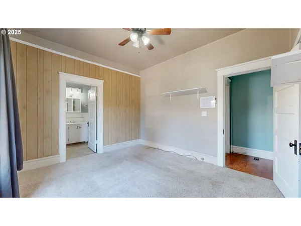 $279,990 | 2438 Auburn Avenue, Baker City, OR 97814