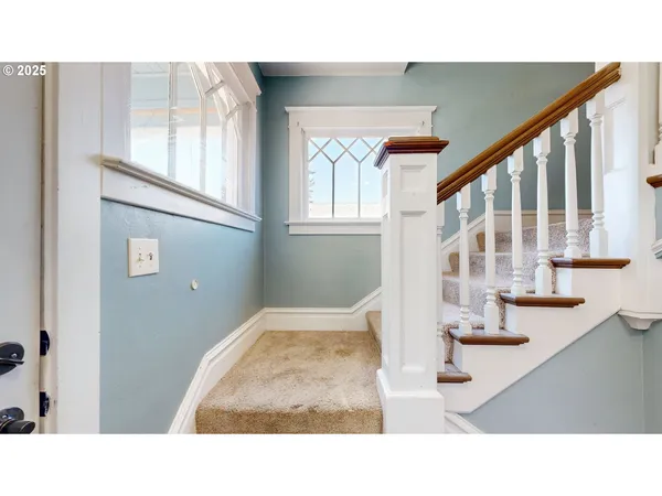 $279,990 | 2438 Auburn Avenue, Baker City, OR 97814