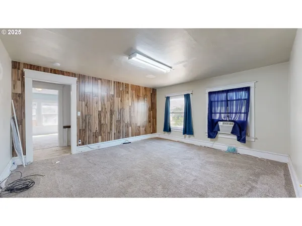 $279,990 | 2438 Auburn Avenue, Baker City, OR 97814