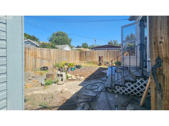 $304,900 | 2438 Auburn Avenue, Baker City, OR 97814