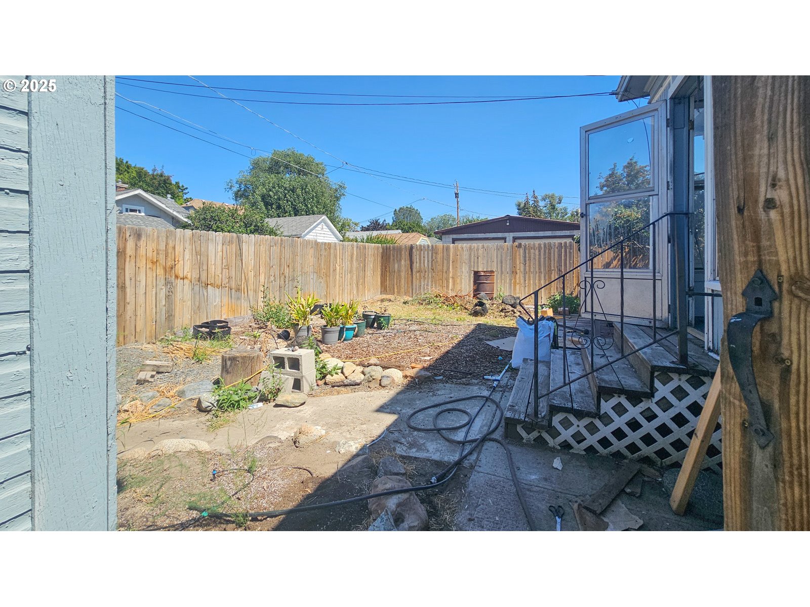 2438 Auburn Avenue Baker City, OR 97814 - Photo 40 of 41 a black and white photo of a living room