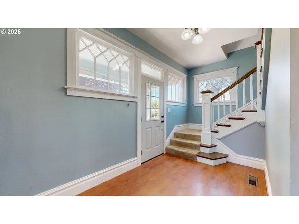 $279,990 | 2438 Auburn Avenue, Baker City, OR 97814