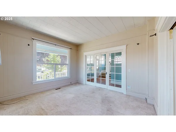 $279,990 | 2438 Auburn Avenue, Baker City, OR 97814