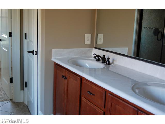 7315 Lee's Ridge Road Oak Ridge, NC 27310 - Photo 10 of 16 Master Bath/Spa.