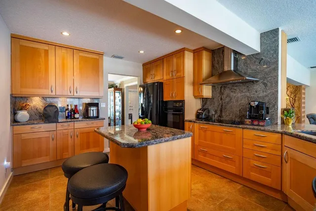 $1,795,000 | 4461 Northeast 27th Avenue, Lighthouse Point, FL 33064