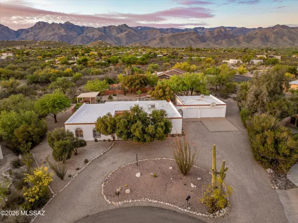$900,000 | 8241 East Camino Herradura, Tucson, AZ 85750