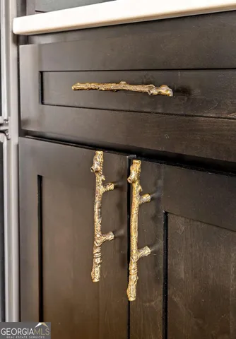 $379,900 | 302 Gumlog Drive, Lavonia, GA 30553