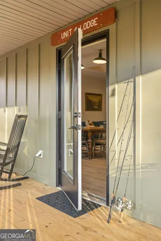 $379,900 | 302 Gumlog Drive, Lavonia, GA 30553