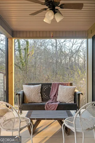 $379,900 | 302 Gumlog Drive, Lavonia, GA 30553