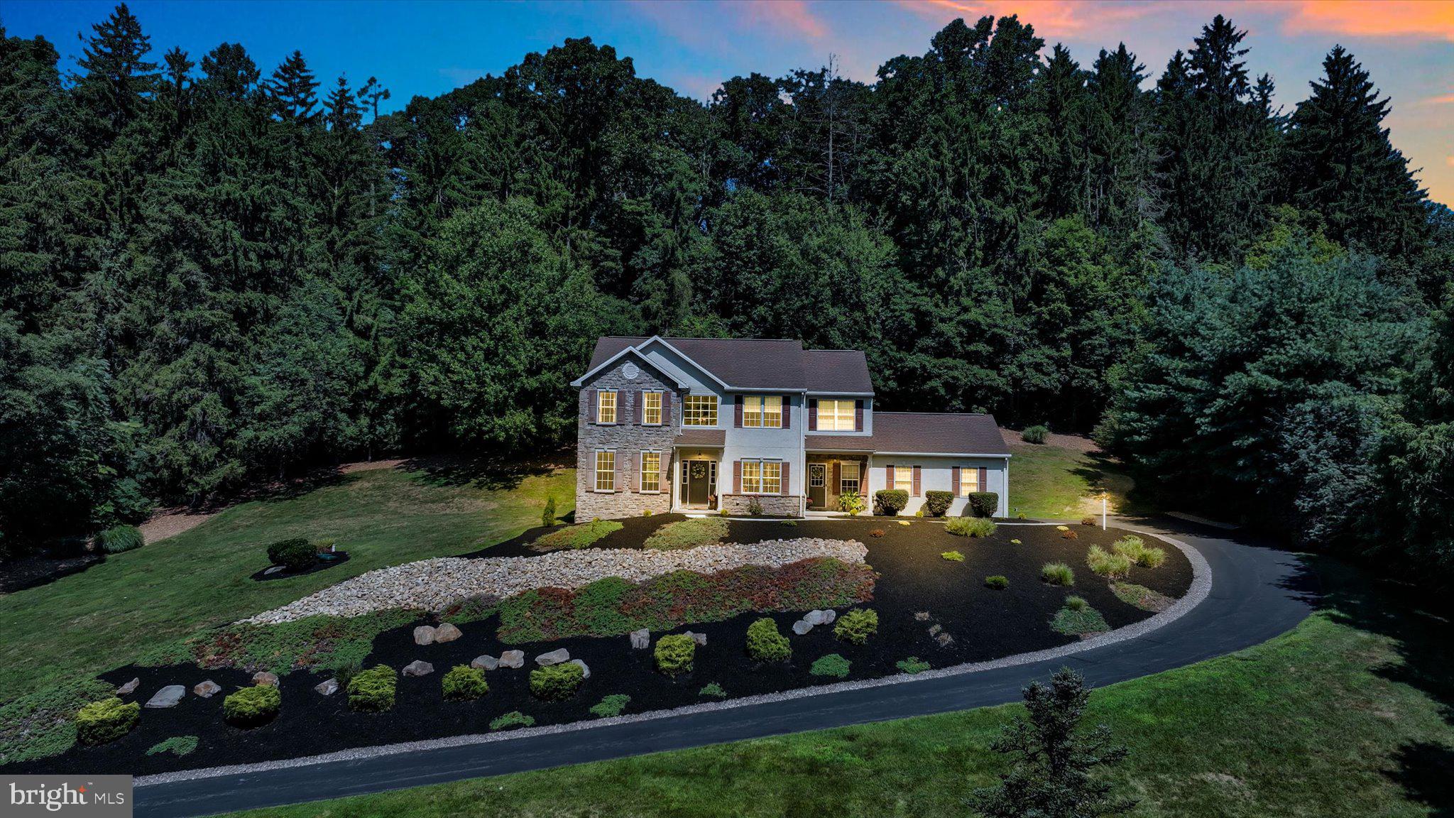 106 Freemansville Road Reading, PA 19607 - Photo 4 of 47