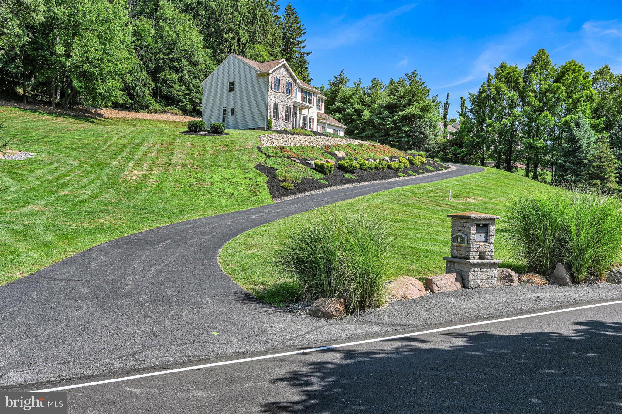 106 Freemansville Road Reading, PA 19607 - Photo 7 of 47