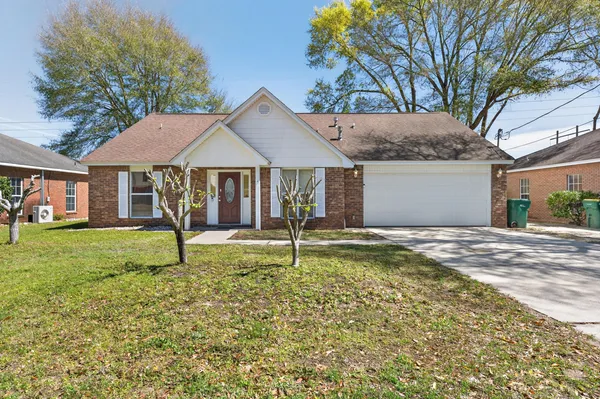$289,900 | 4571 Top Flight Drive, Crestview, FL 32539