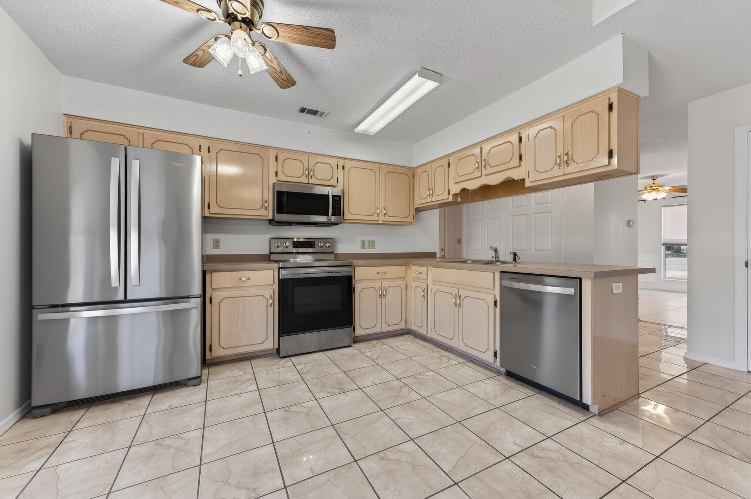 4571 Top Flight Drive Crestview, FL 32539 - Photo 22 of 59 4571 top flight dr-crestview-19