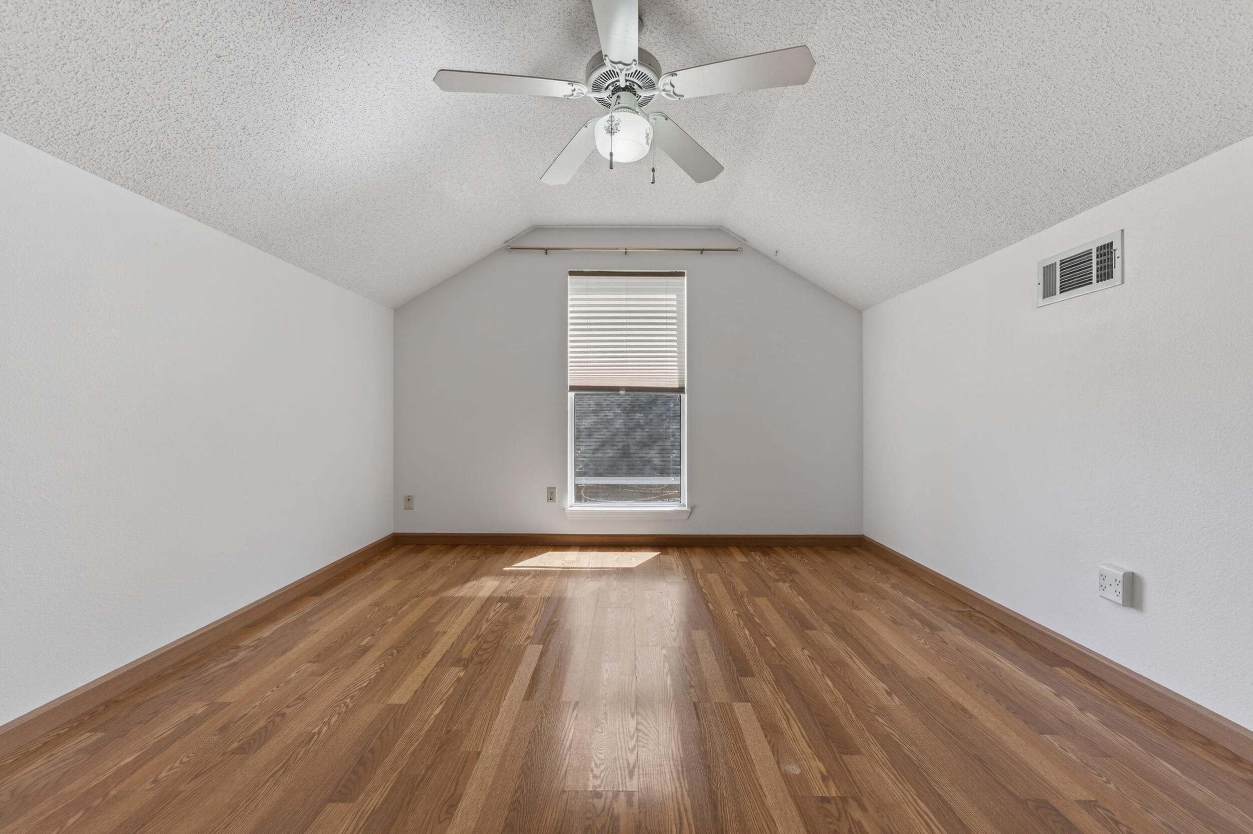 4571 Top Flight Drive Crestview, FL 32539 - Photo 38 of 59 4571 top flight dr-crestview-48