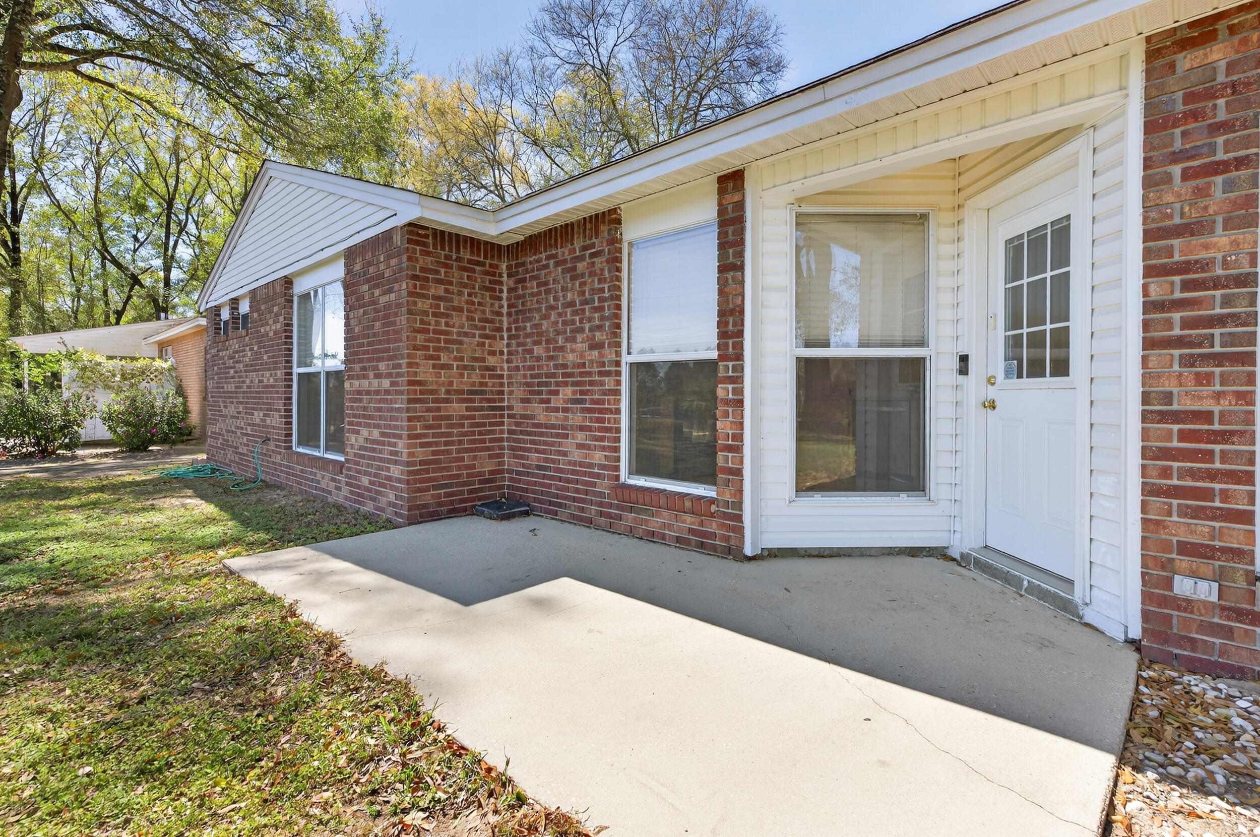 4571 Top Flight Drive Crestview, FL 32539 - Photo 47 of 59 4571 top flight dr-crestview-63
