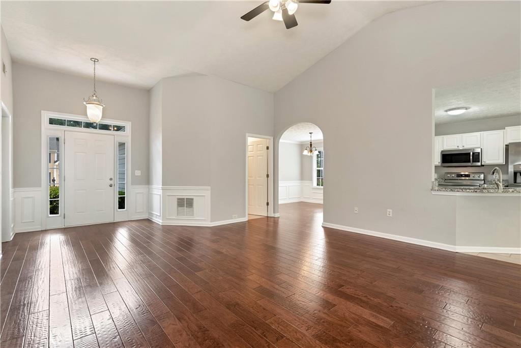 1480 Ridgemill Terrace Dacula, GA 30019 - Photo 4 of 35