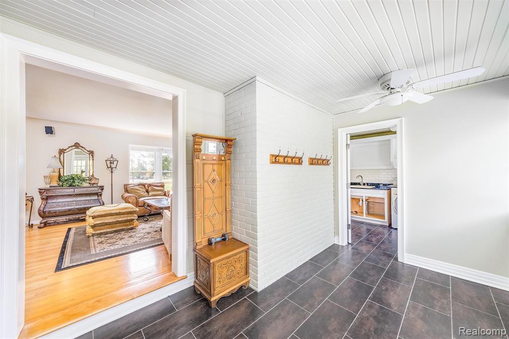 46870 7 Mile - Road Northville, MI 48167 - Photo 4 of 17