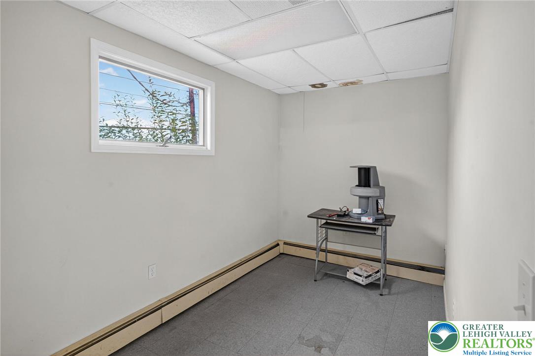 1106 Broadway Bethlehem, PA 18015 - Photo 12 of 25 a view of workspace