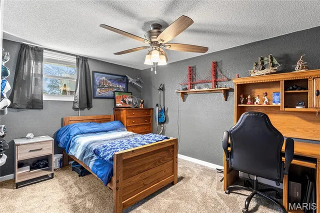 $249,900 | 5304 Dixon Drive, Godfrey, IL 62035