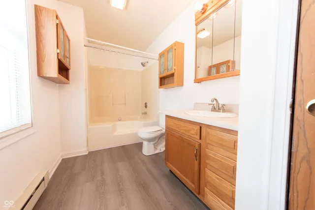 $259,900 | 2462 West Southwind Court, Columbus, IN 47201