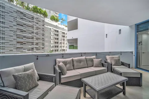 $735,000 | 333 Las Olas Way, Unit 405, Fort Lauderdale, FL 33301