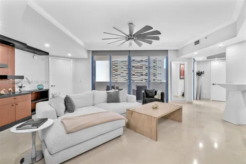 $675,000 | 333 Las Olas Way, Unit 405, Fort Lauderdale, FL 33301