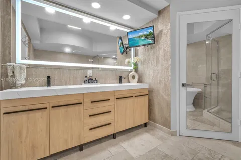 $675,000 | 333 Las Olas Way, Unit 405, Fort Lauderdale, FL 33301