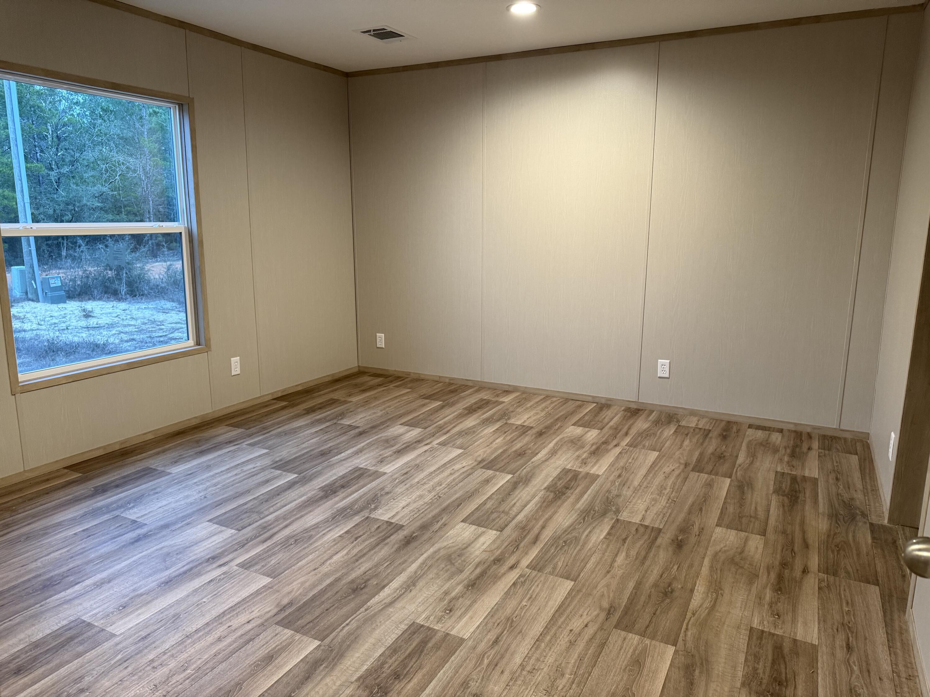 5262 3rd Avenue Crestview, FL 32539 - Photo 17 of 18 IMG_0379