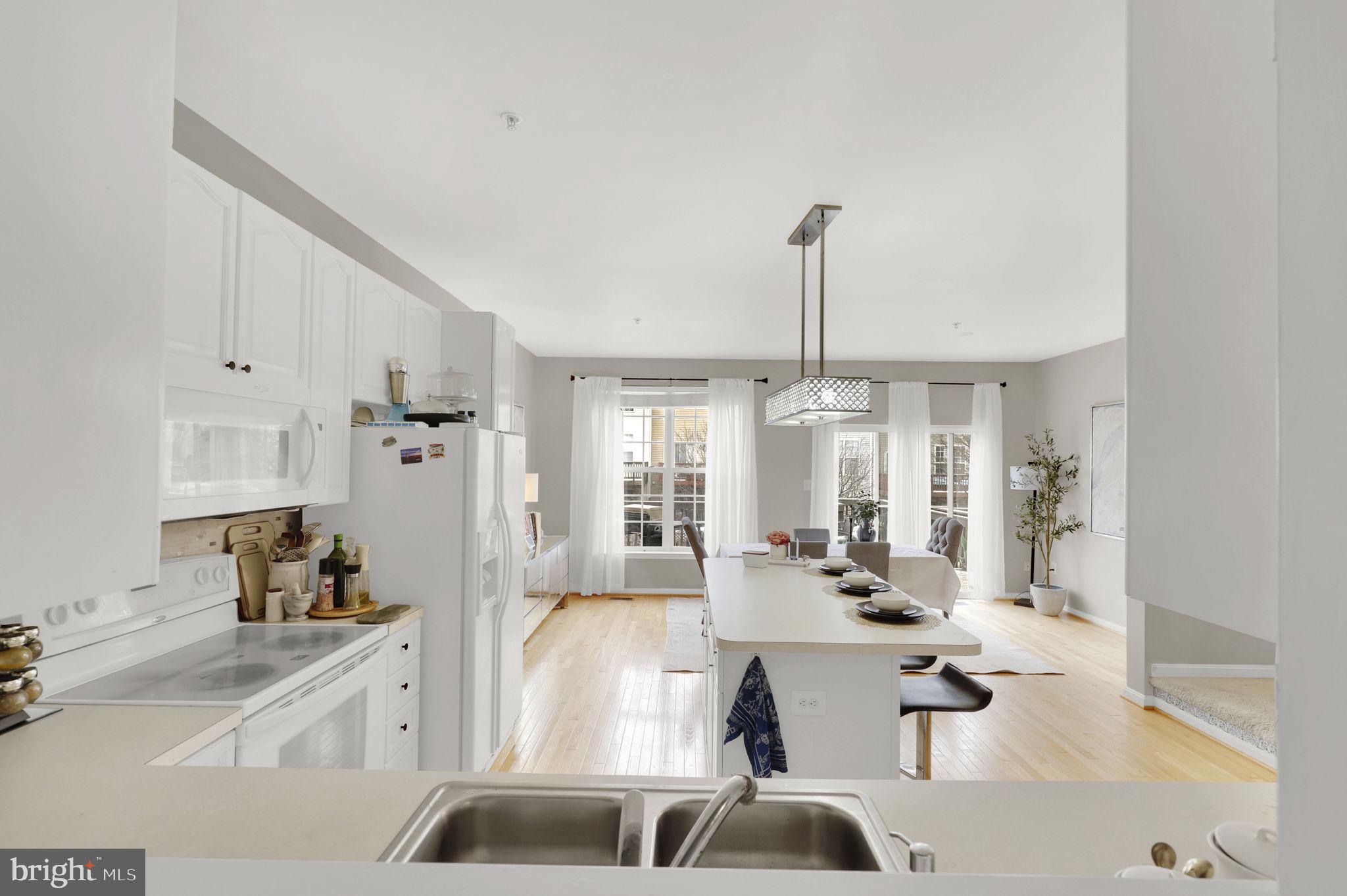 1949 Fieldstone Way Frederick, MD 21702 - Photo 7 of 37