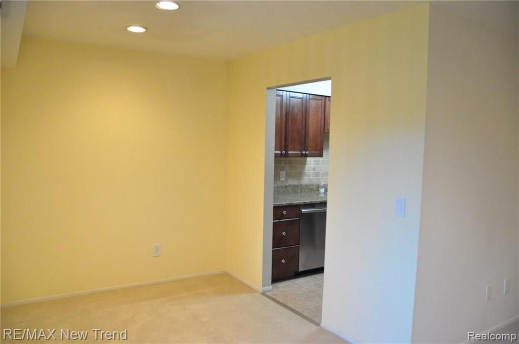 30042 Twelve Mile Road, Unit 57 Farmington, MI 48334 - Photo 22 of 29