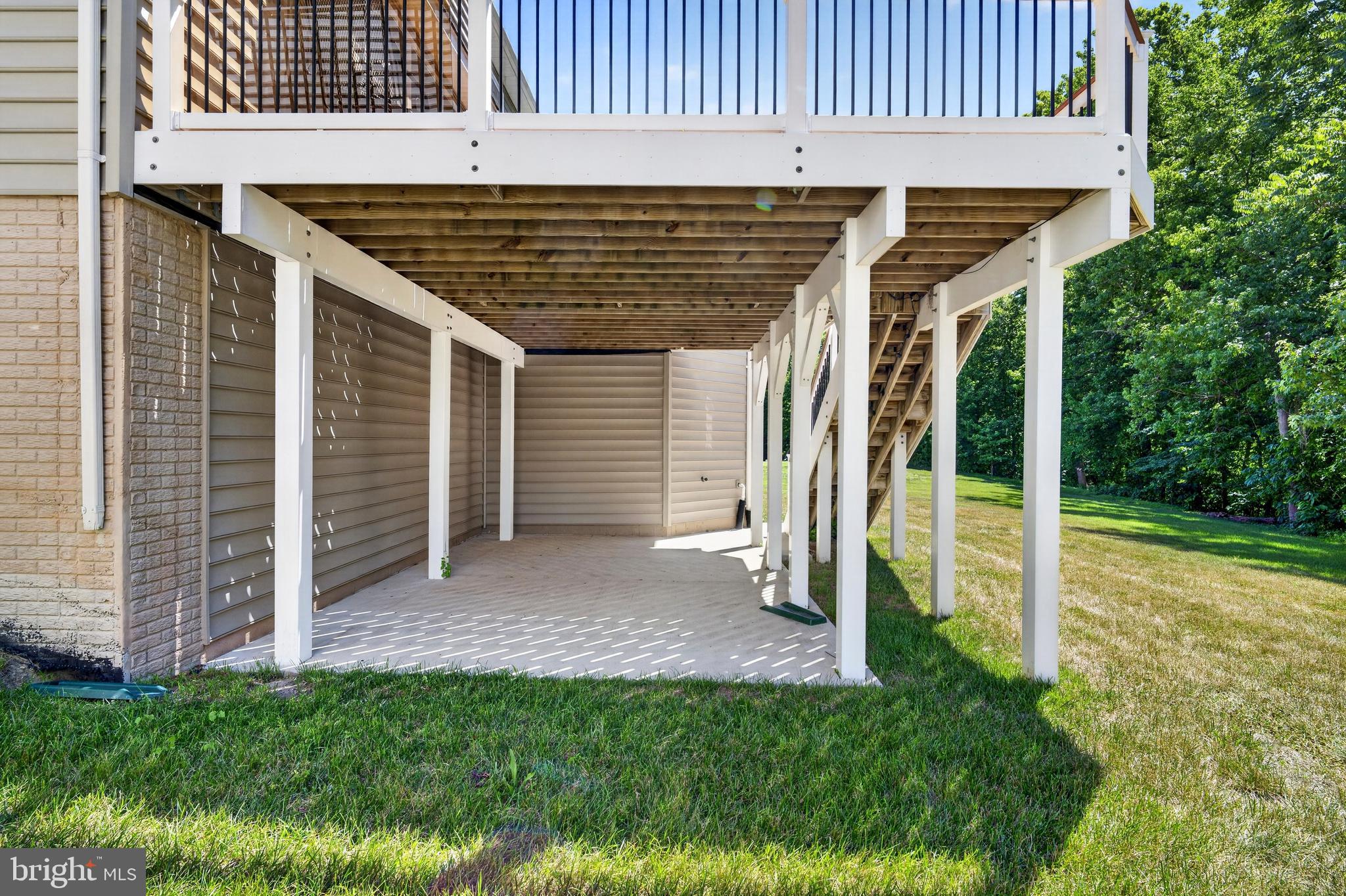 4518 Bridle Ridge Road Upper Marlboro, MD 20772 - Photo 72 of 85 Backyard Trex surface deck
