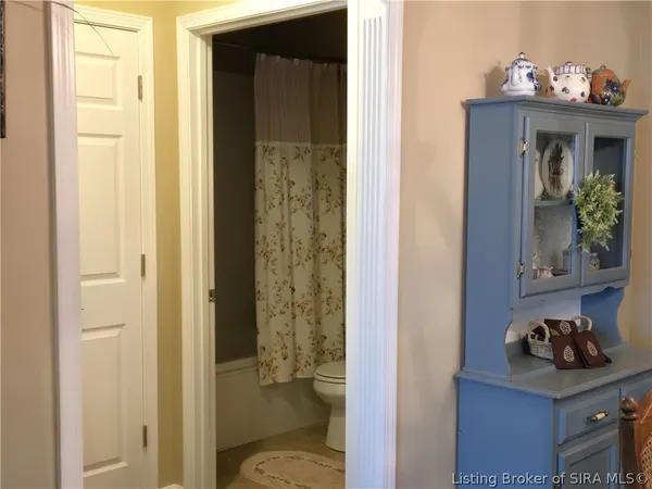 $295,000 | 3615 Stonecreek Circle, Unit A, Jeffersonville, IN 47130