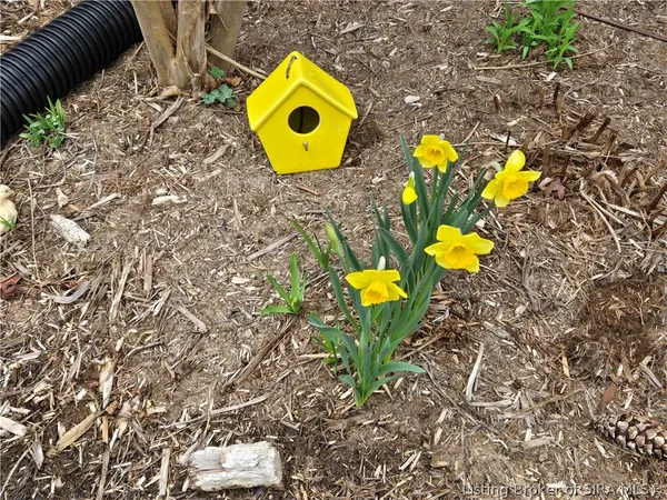 $295,000 | 3615 Stonecreek Circle, Unit A, Jeffersonville, IN 47130