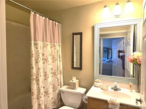 $295,000 | 3615 Stonecreek Circle, Unit A, Jeffersonville, IN 47130