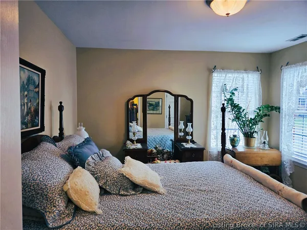 $295,000 | 3615 Stonecreek Circle, Unit A, Jeffersonville, IN 47130