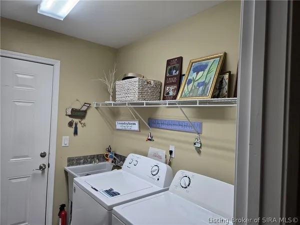 $295,000 | 3615 Stonecreek Circle, Unit A, Jeffersonville, IN 47130