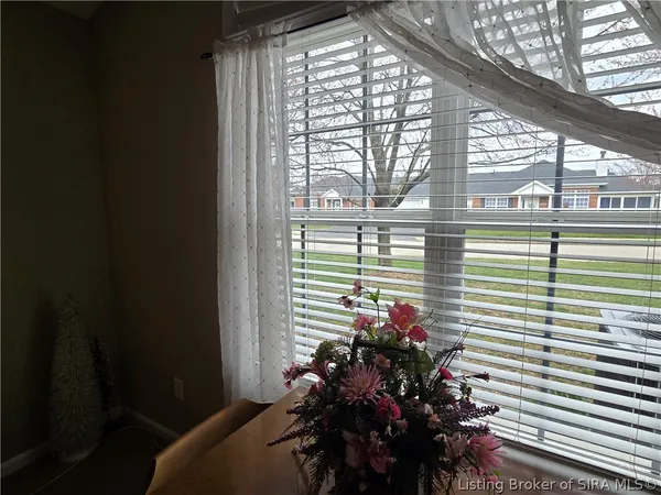 $295,000 | 3615 Stonecreek Circle, Unit A, Jeffersonville, IN 47130