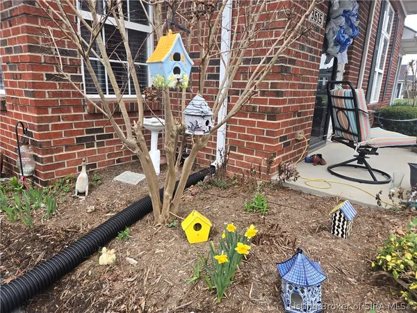 $295,000 | 3615 Stonecreek Circle, Unit A, Jeffersonville, IN 47130