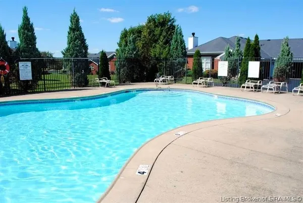 $295,000 | 3615 Stonecreek Circle, Unit A, Jeffersonville, IN 47130