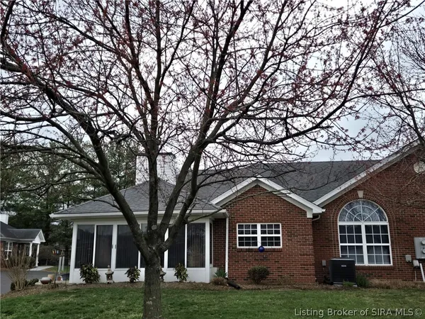 $295,000 | 3615 Stonecreek Circle, Unit A, Jeffersonville, IN 47130