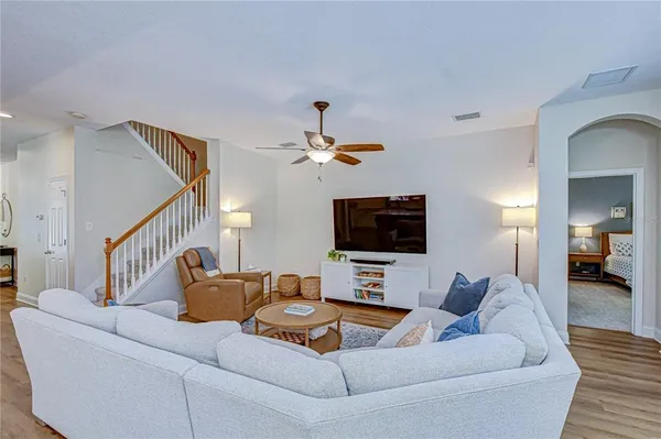 $600,000 | 15827 Starling Water Drive, Lithia, FL 33547