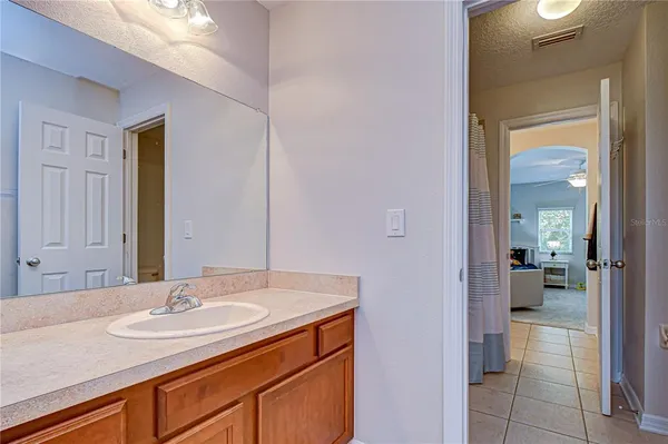 $600,000 | 15827 Starling Water Drive, Lithia, FL 33547